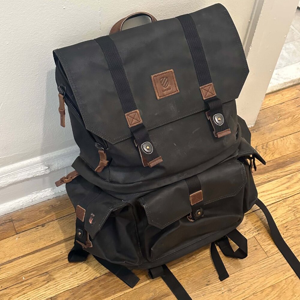 Langly Camera Backpack - Picture 3 of 9